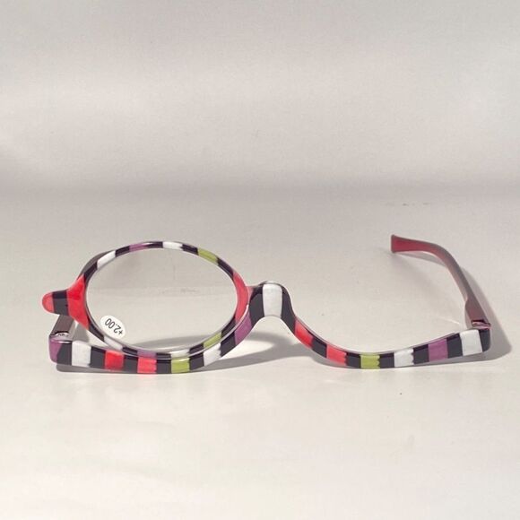 0980 Makeup Cosmetic 2.00 Flip Magnifying Glasses For Precision Application N… - Picture 4 of 10